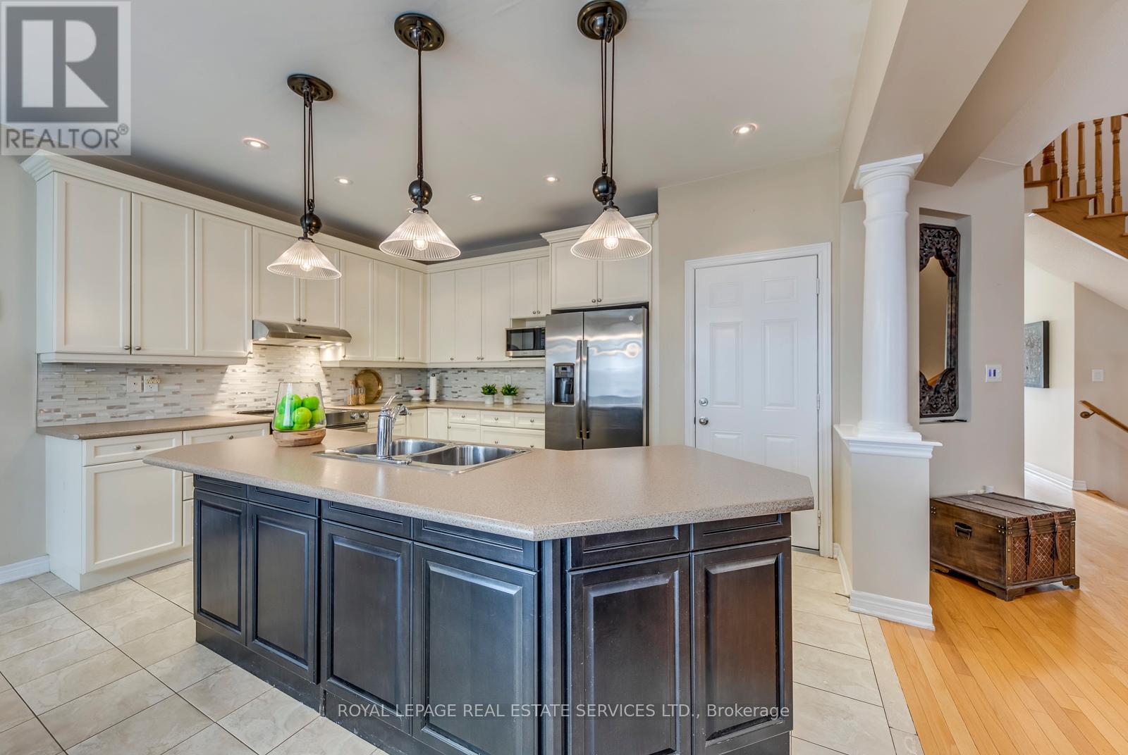 4709 Irena Avenue, Burlington, Ontario  L7M 0K2 - Photo 9 - W13101488