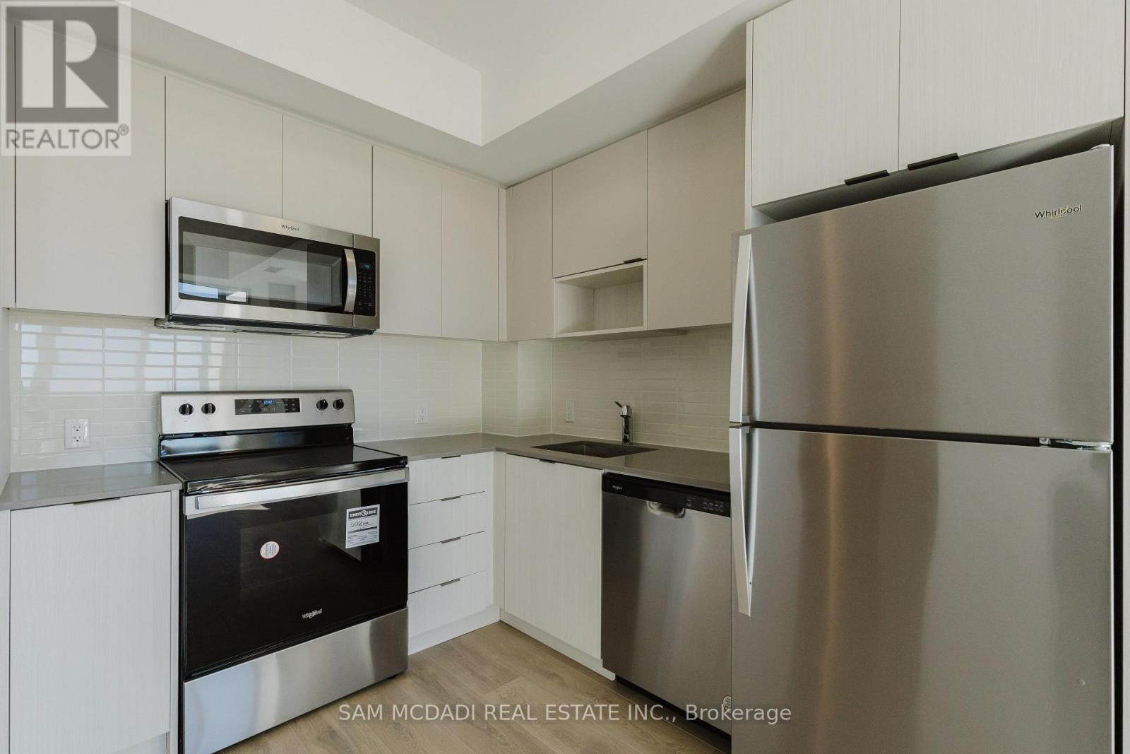 2003 - 202 Burnhamthorpe Road E, Mississauga, Ontario  L5A 0B2 - Photo 14 - W13101538