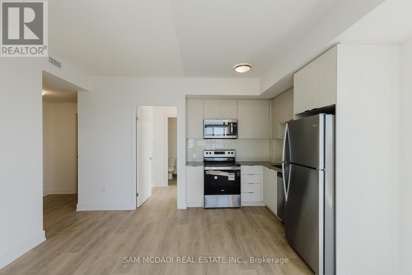 2003 - 202 Burnhamthorpe Road E, Mississauga, Ontario  L5A 0B2 - Photo 23 - W13101538