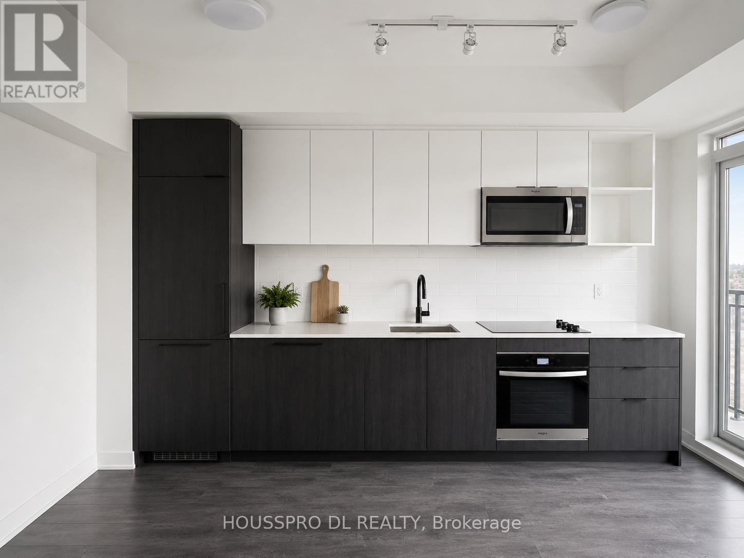 1706 - 1245 Dupont Street, Toronto, Ontario  M6H 2A6 - Photo 3 - W13101582
