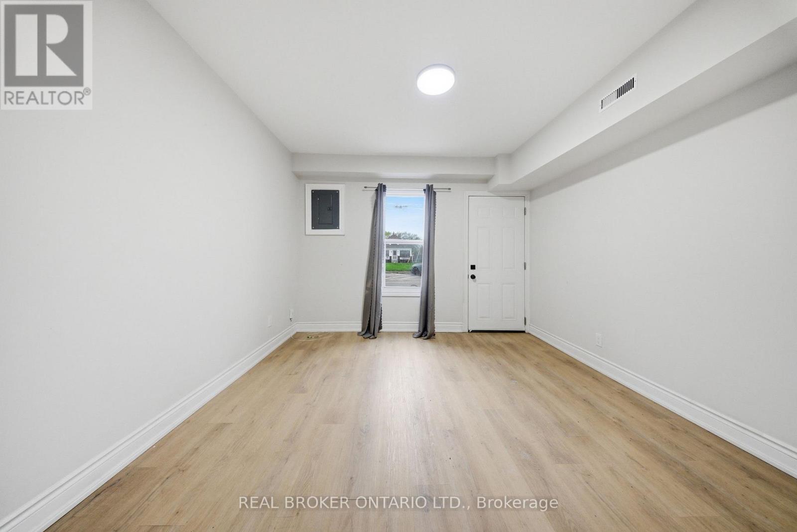 129 Durham Street, Port Colborne, Ontario  L3K 1E1 - Photo 2 - X13101334
