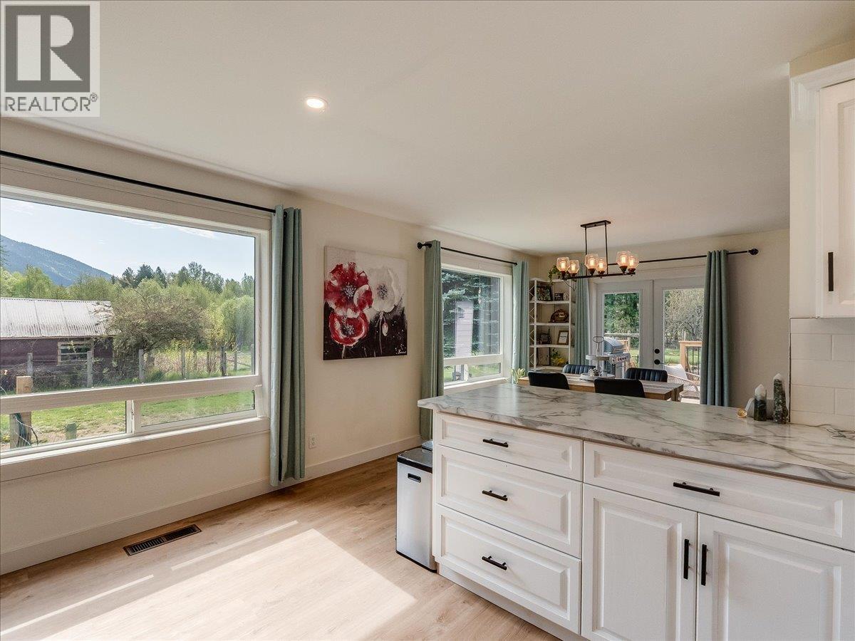 3018 6 Highway, Slocan Park, British Columbia  V0G 2E0 - Photo 38 - 10386255