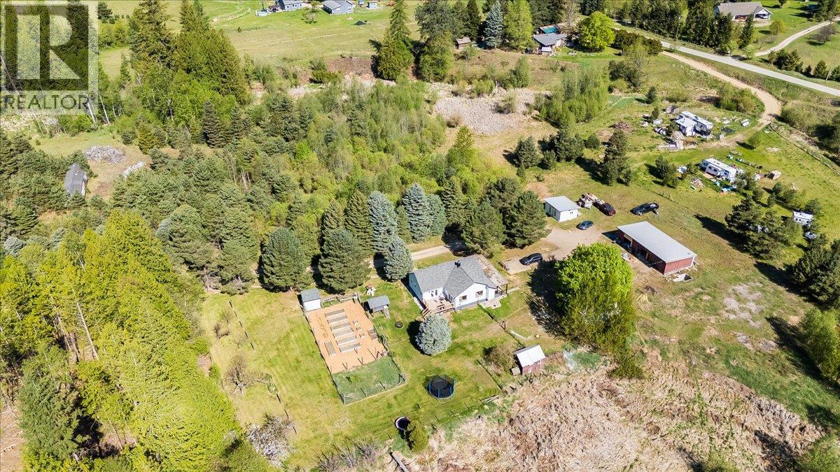 3018 6 Highway, Slocan Park, British Columbia  V0G 2E0 - Photo 10 - 10386255