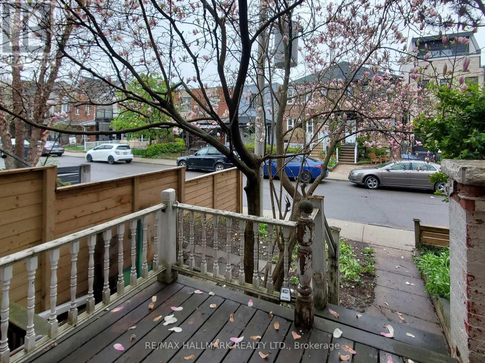 266 1/2 Euclid Avenue, Toronto, Ontario  M6J 2K2 - Photo 2 - C13097960