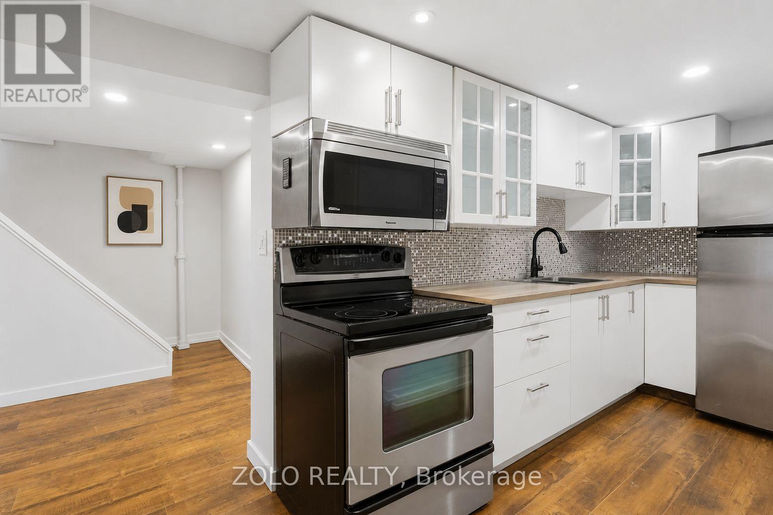 461 O'connor Drive, Toronto, Ontario  M4J 2W8 - Photo 13 - E13073042