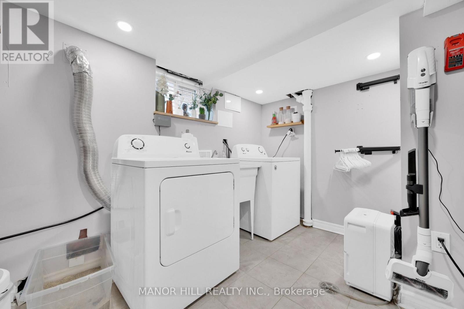 70 Bernice Crescent, Toronto, Ontario  M6N 1X2 - Photo 21 - W13100276