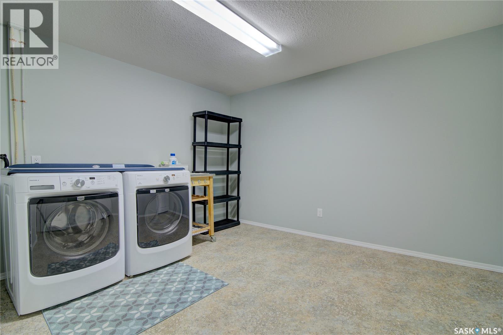 3023 Cranbourn Crescent, Regina, Saskatchewan  S4V 3B3 - Photo 32 - SK035382