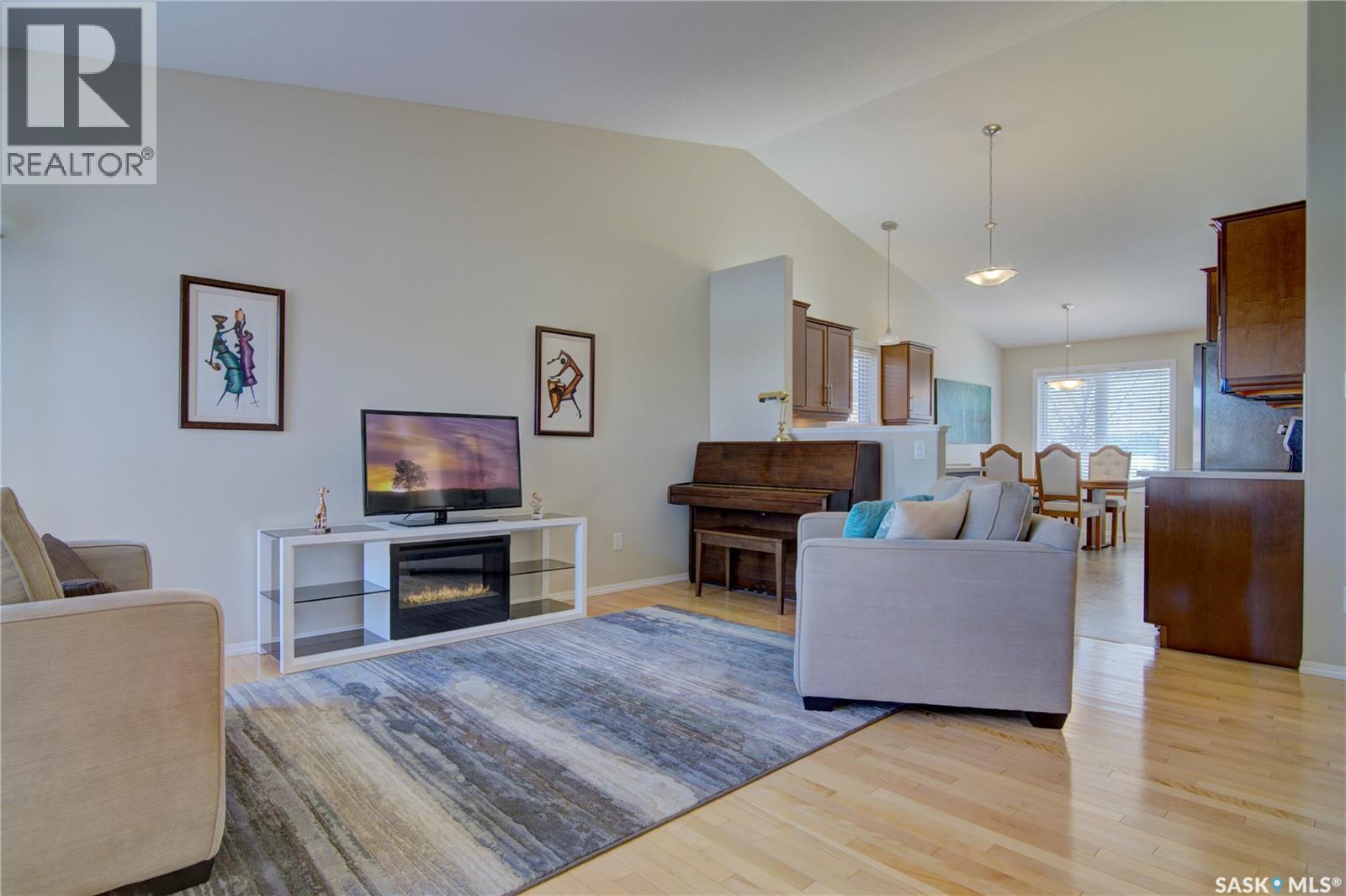 3023 Cranbourn Crescent, Regina, Saskatchewan  S4V 3B3 - Photo 5 - SK035382