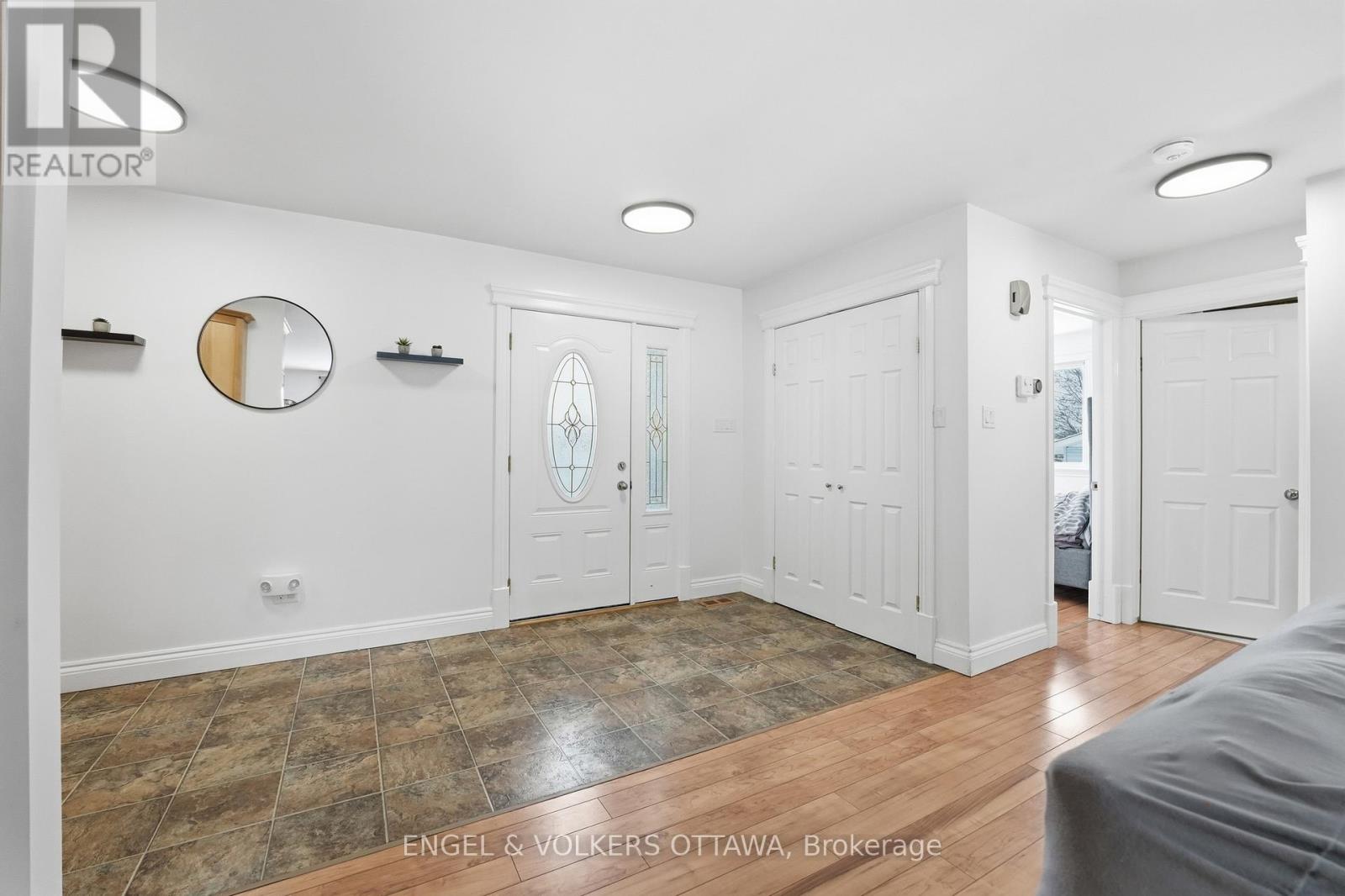 27 Ivy Avenue, Renfrew, Ontario  K7V 4C9 - Photo 3 - X12919022