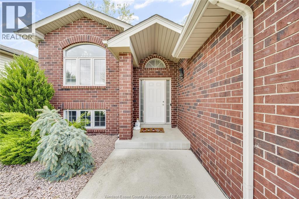1032 Frederica Avenue, Windsor, Ontario  N8P 1V7 - Photo 39 - 26010043