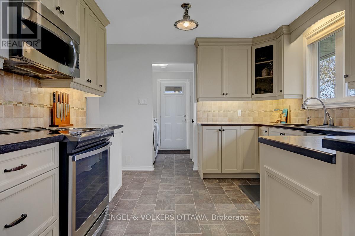 2963 Roger Stevens Drive E, Ottawa, Ontario  K0A 2T0 - Photo 11 - X13101530