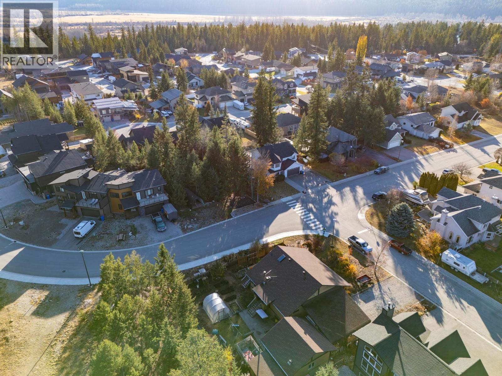 1526 Cedar Street, Golden, British Columbia  V0A 1H0 - Photo 12 - 10386482