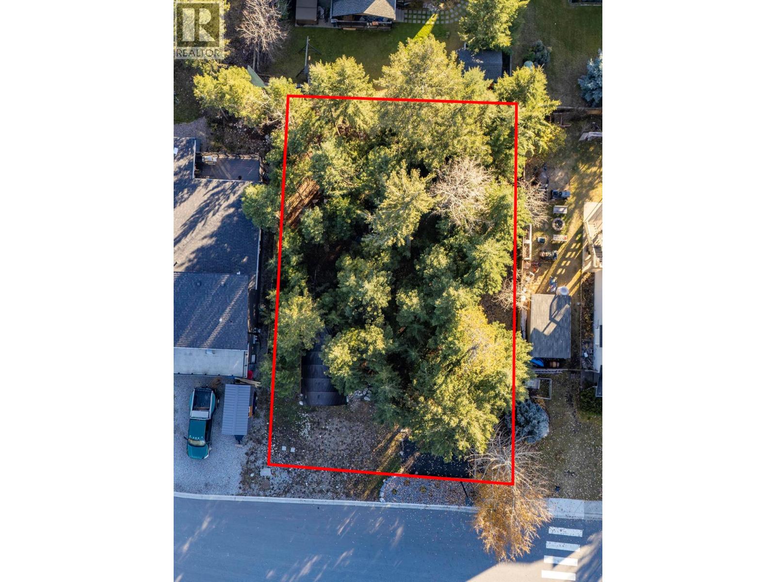 1526 Cedar Street, Golden, British Columbia  V0A 1H0 - Photo 5 - 10386482