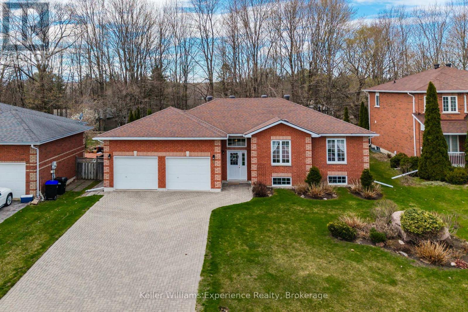 4 BYRNES CRESCENT, Penetanguishene, Ontario