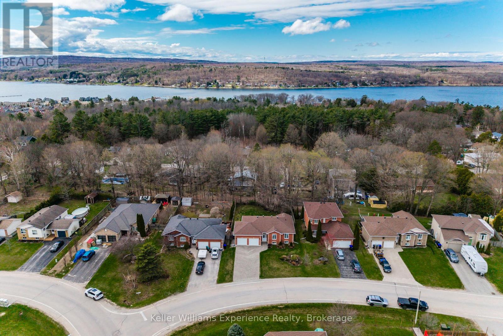 4 Byrnes Crescent, Penetanguishene, Ontario  L9M 1W4 - Photo 2 - S13101680
