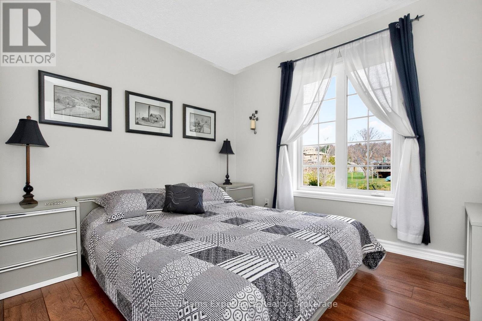 4 Byrnes Crescent, Penetanguishene, Ontario  L9M 1W4 - Photo 8 - S13101680