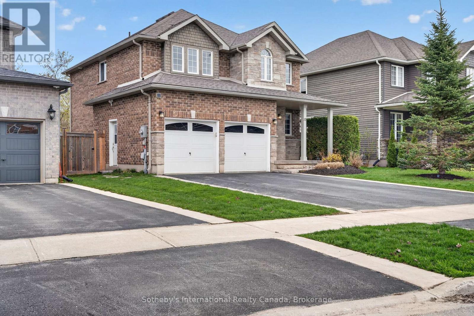 19 Garbutt Crescent, Collingwood, Ontario  L9Y 0H5 - Photo 2 - S13101806