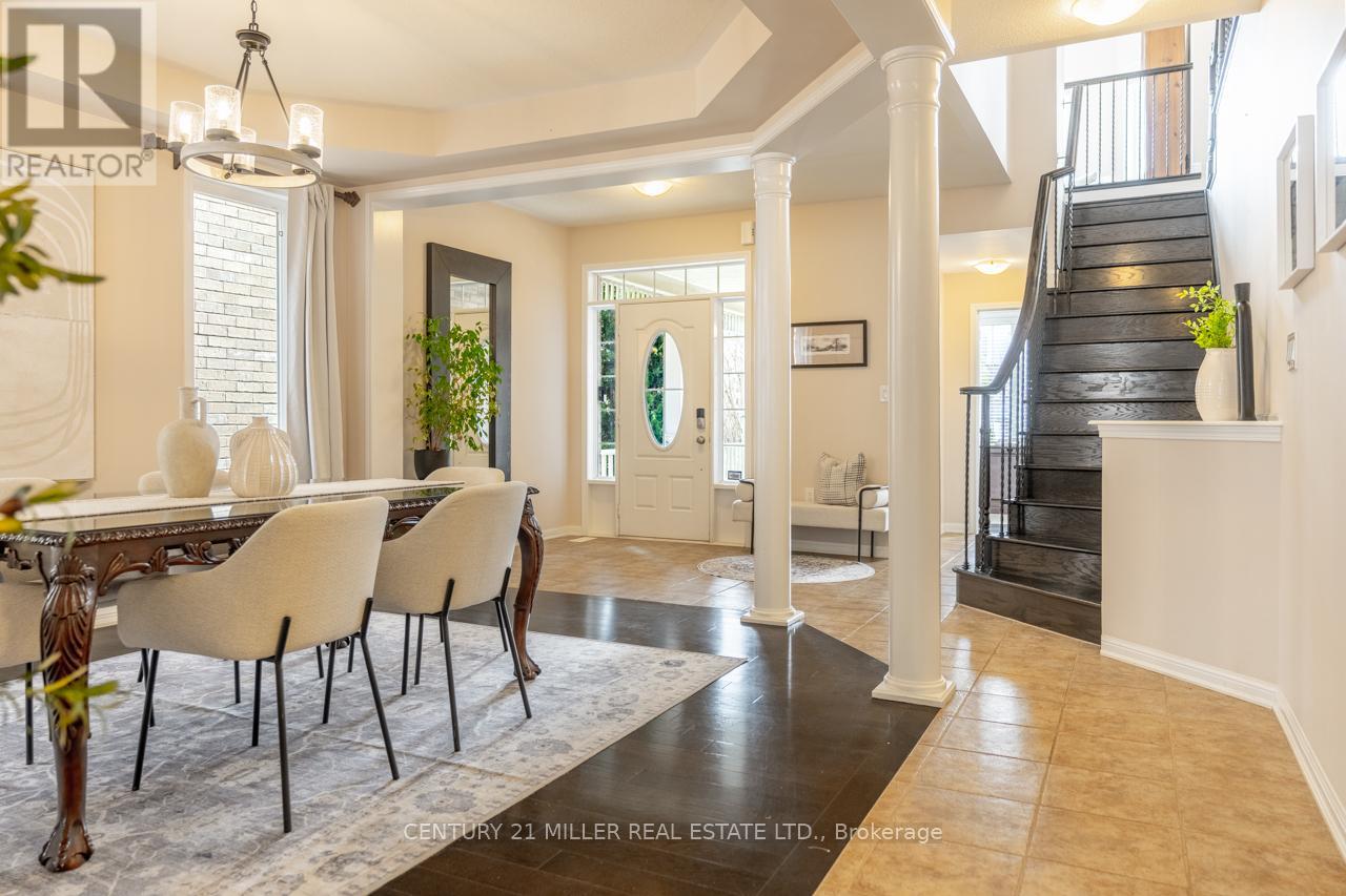 468 Coombs Court, Milton, Ontario  L9T 7N5 - Photo 4 - W12918584