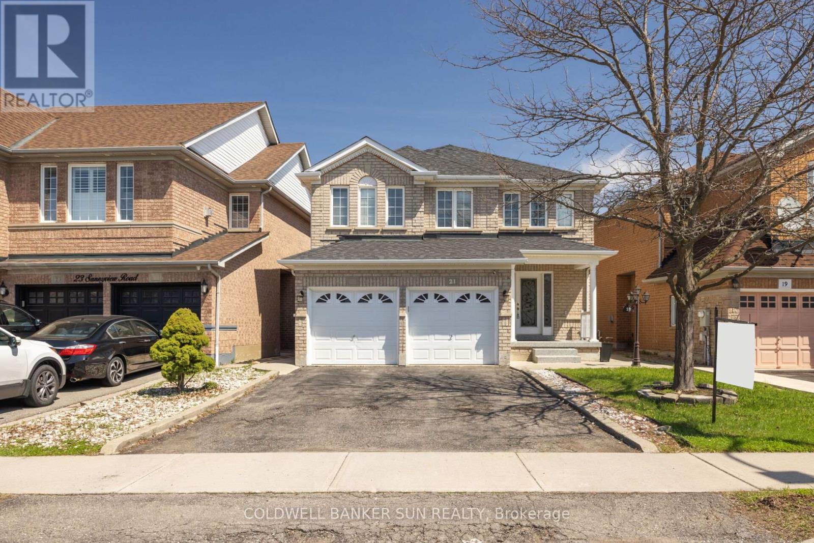 21 Sunnyview Road, Brampton, Ontario  L7A 3E4 - Photo 4 - W13095634