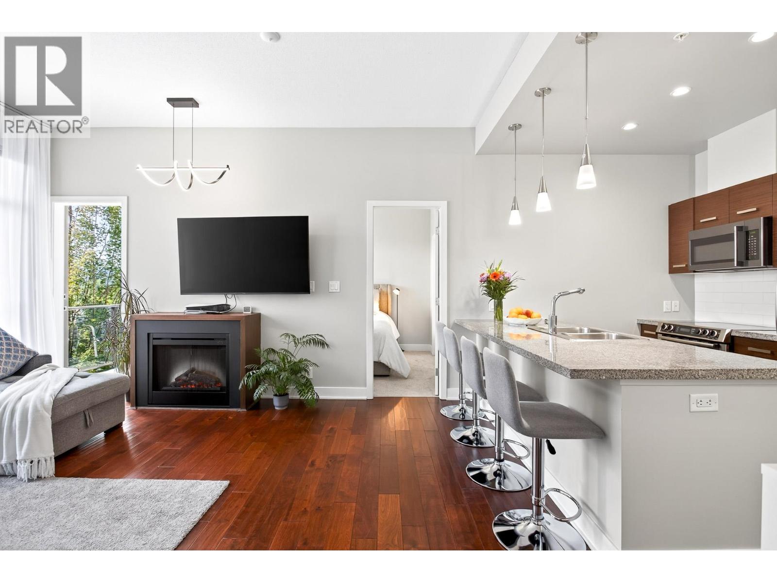 409 2957 Glen Drive, Coquitlam, British Columbia  V3B 0B5 - Photo 16 - R3121251