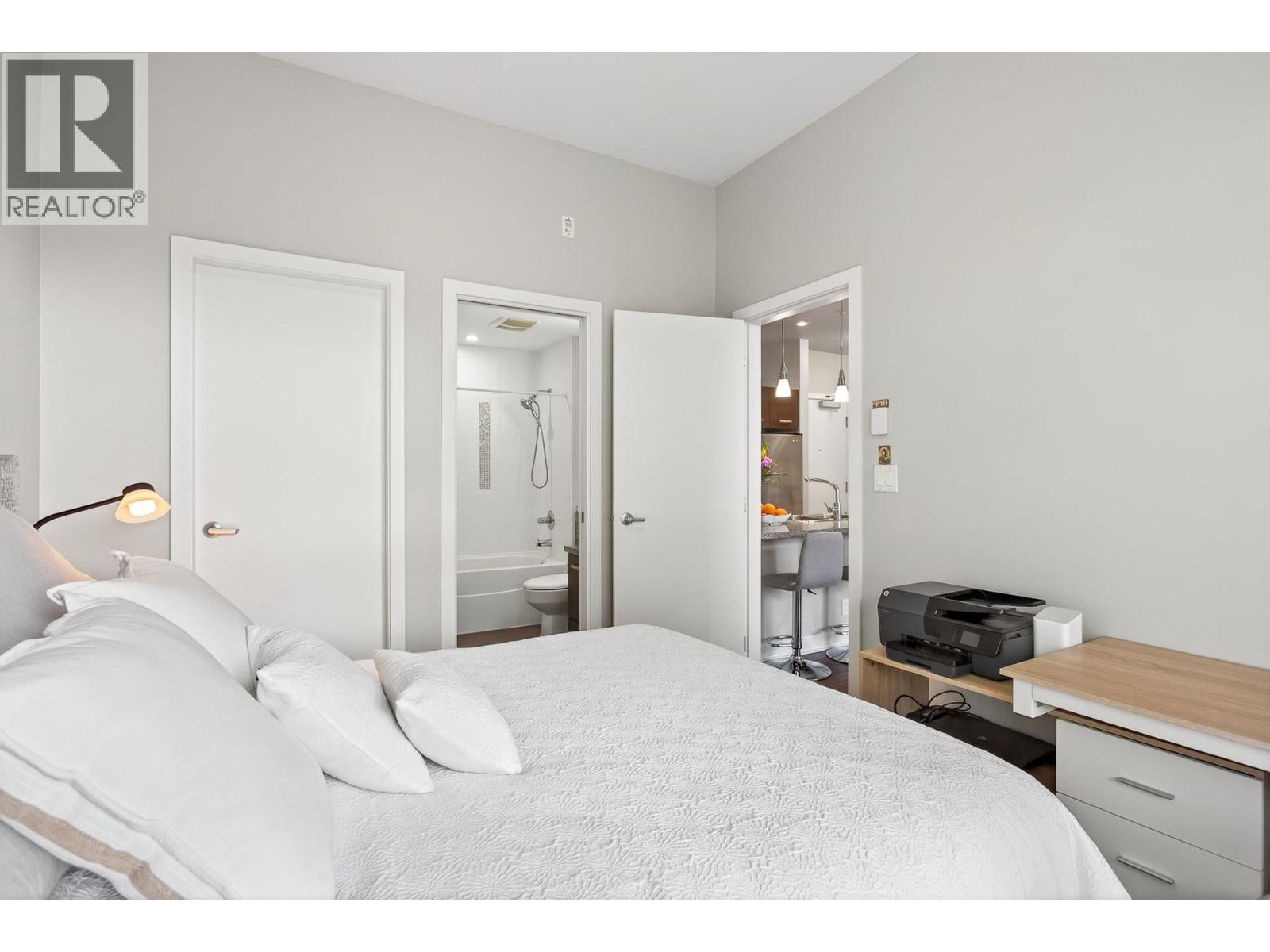 409 2957 Glen Drive, Coquitlam, British Columbia  V3B 0B5 - Photo 18 - R3121251