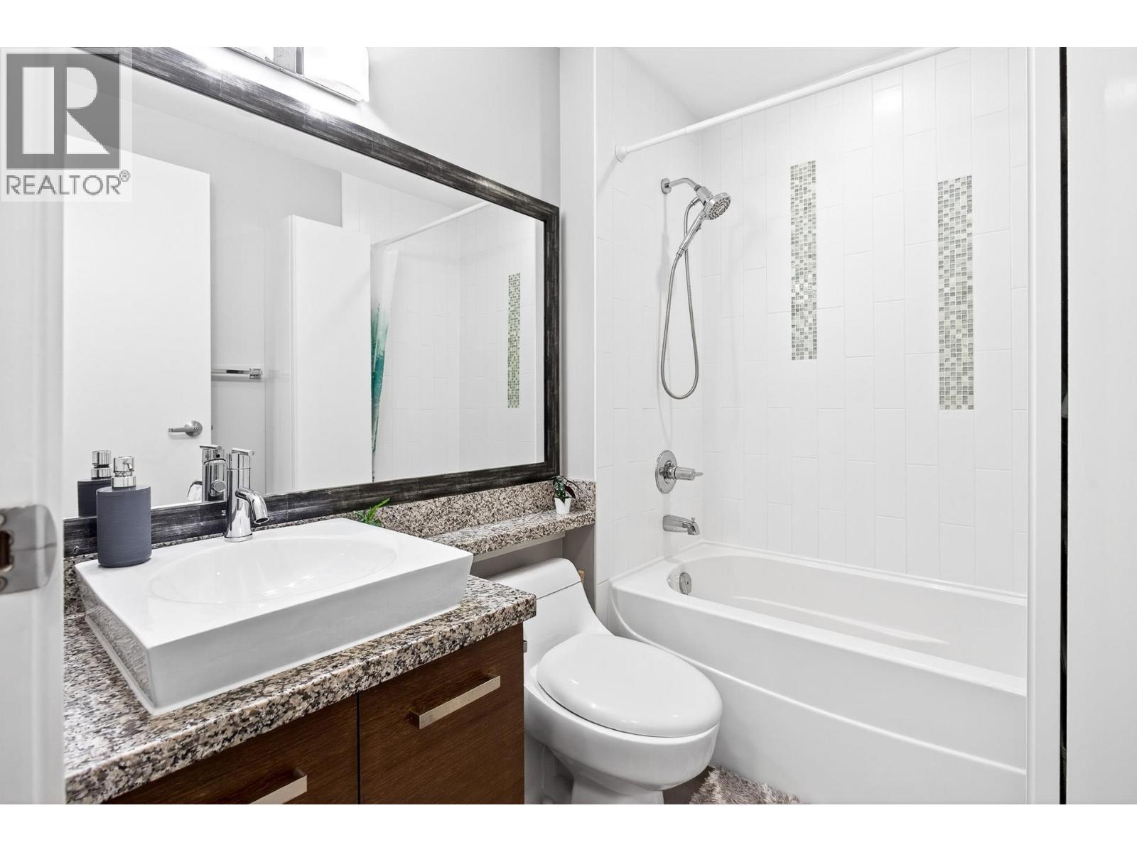 409 2957 Glen Drive, Coquitlam, British Columbia  V3B 0B5 - Photo 24 - R3121251
