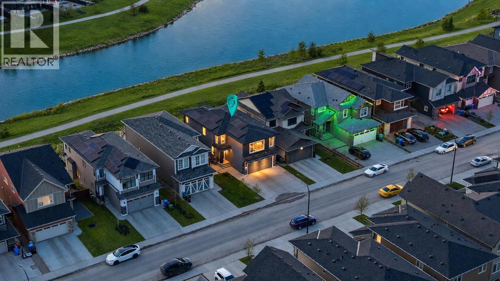105 Carringvue Manor NW, Calgary, Alberta