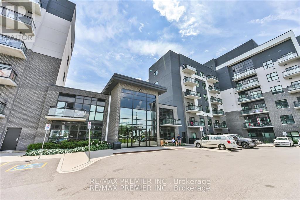 421 - 102 Grovewood Common, Oakville, Ontario  L6H 0X2 - Photo 2 - W13099794