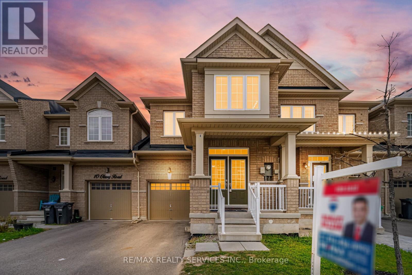 8 OLEARY ROAD, Brampton, Ontario