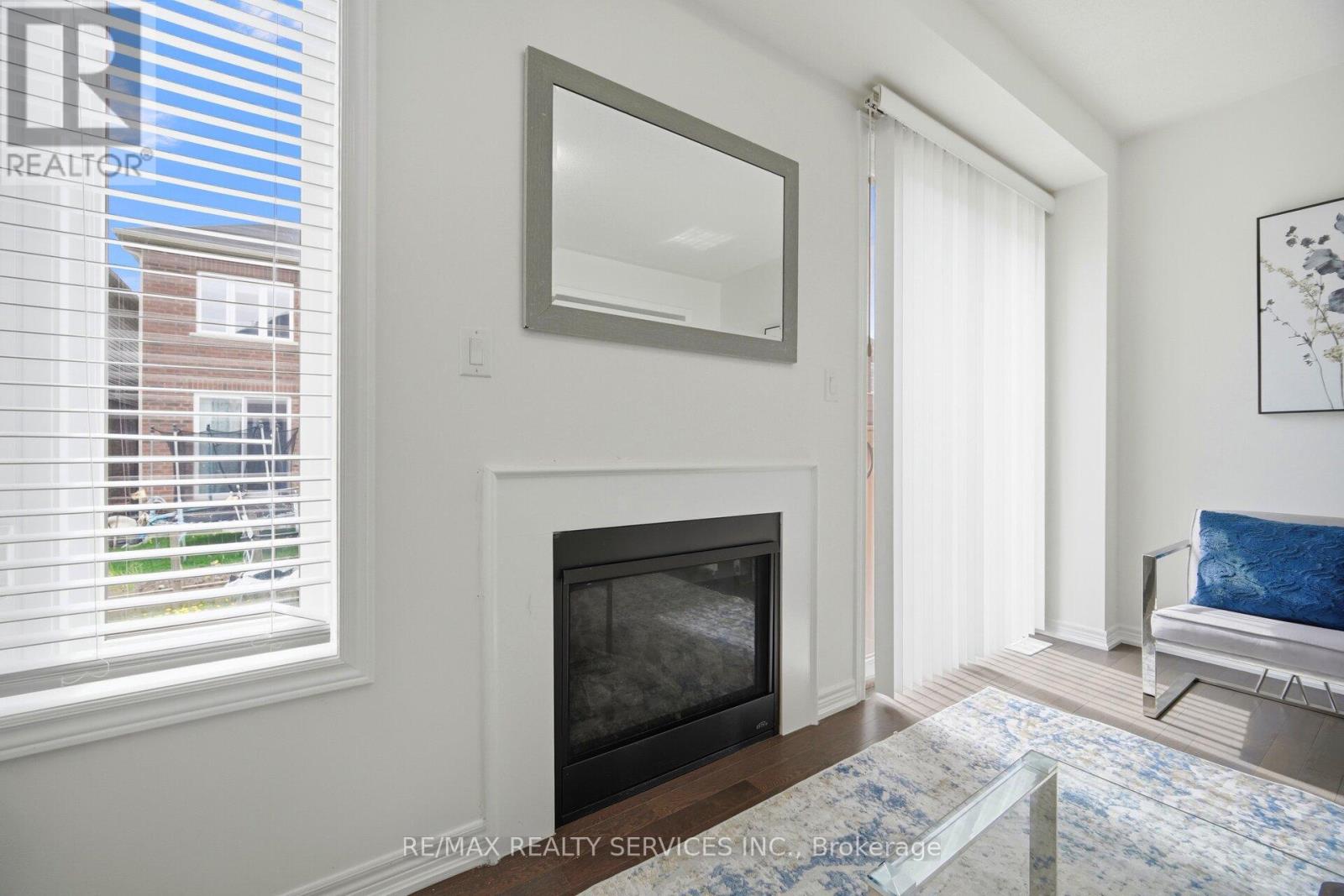 8 Oleary Road, Brampton, Ontario  L7A 4W9 - Photo 17 - W13101398