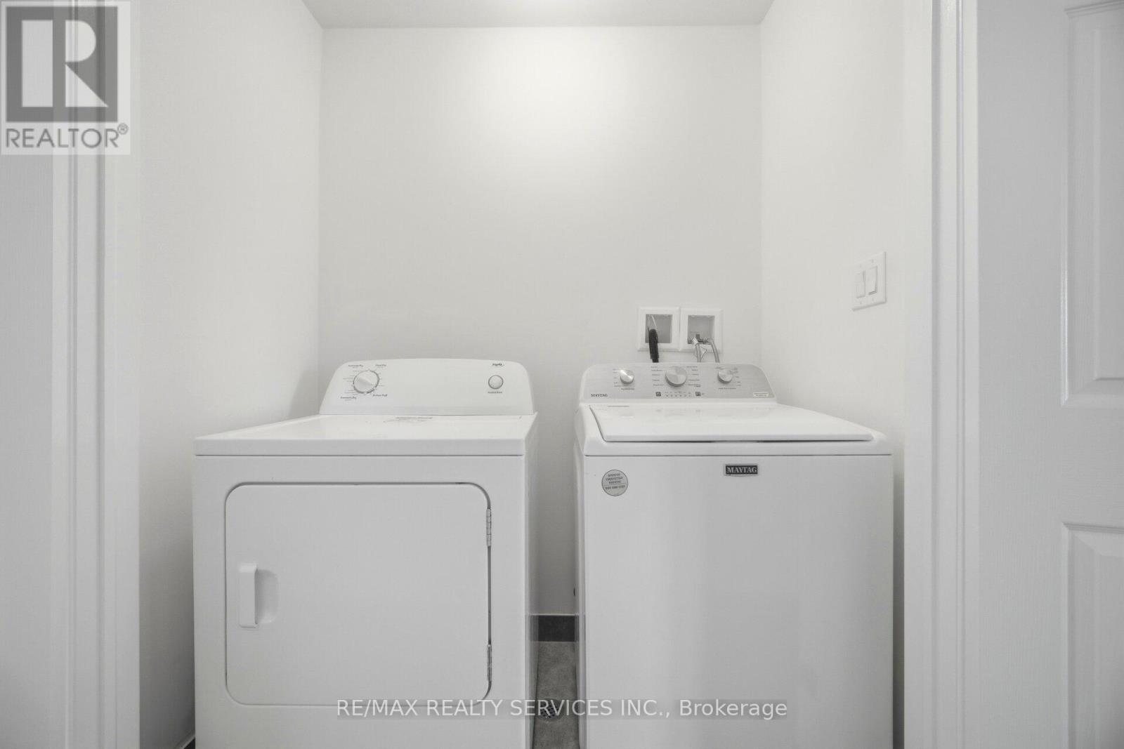 8 Oleary Road, Brampton, Ontario  L7A 4W9 - Photo 33 - W13101398