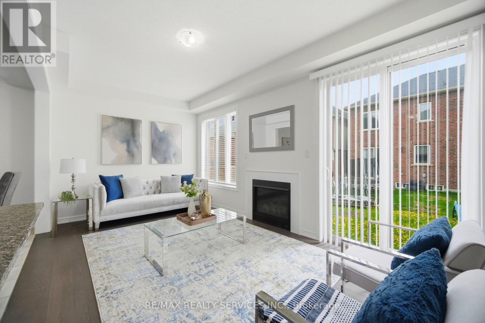 8 Oleary Road, Brampton, Ontario  L7A 4W9 - Photo 3 - W13101398