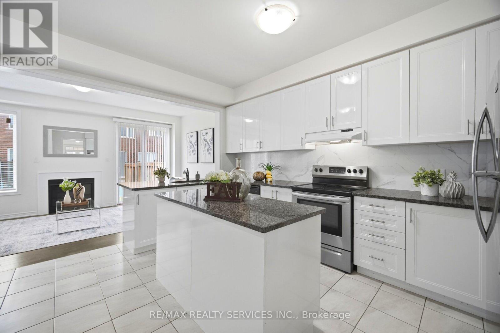 8 Oleary Road, Brampton, Ontario  L7A 4W9 - Photo 11 - W13101398