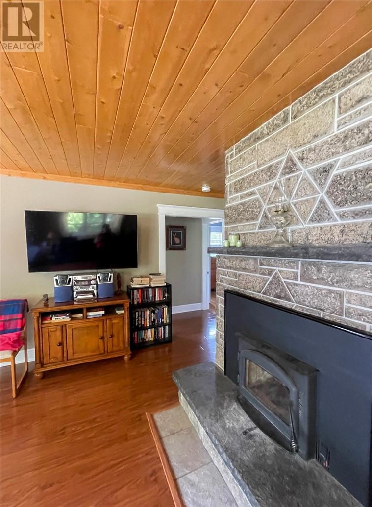 29 Sidney Lane, Mindemoya, Ontario  P0P 1s0 - Photo 24 - 2127630