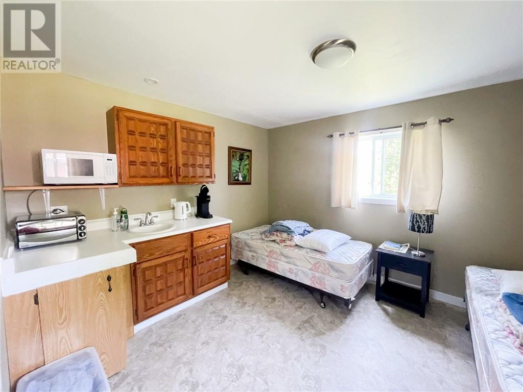 29 Sidney Lane, Mindemoya, Ontario  P0P 1s0 - Photo 34 - 2127630