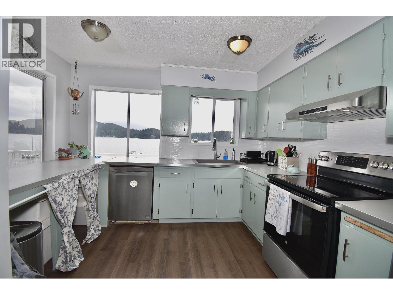 484 Marine Drive, Gibsons, British Columbia  V0N 1V0 - Photo 18 - R3121254