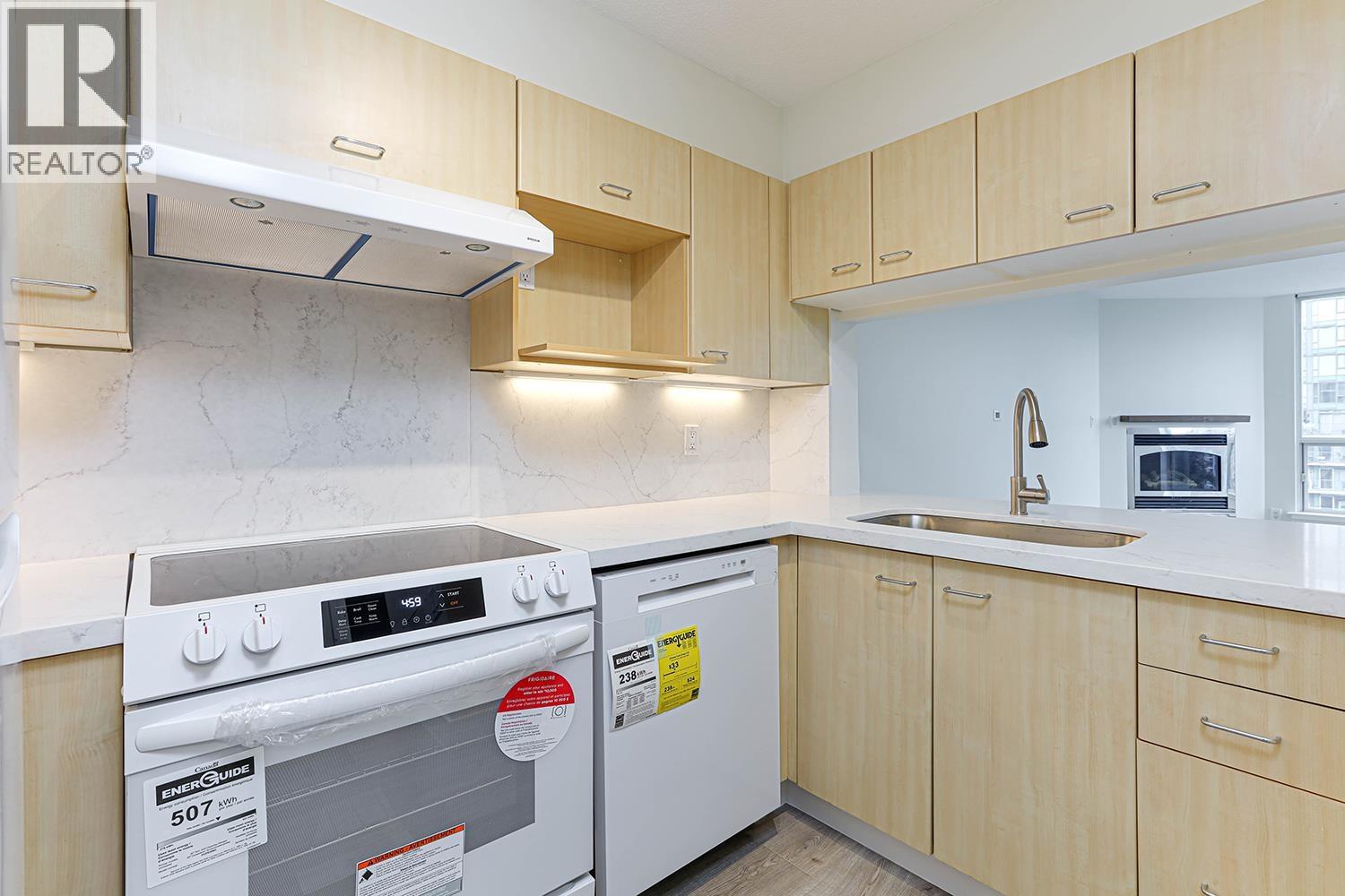 1704 1148 Heffley Crescent, Coquitlam, British Columbia  V3B 8A6 - Photo 10 - R3121248
