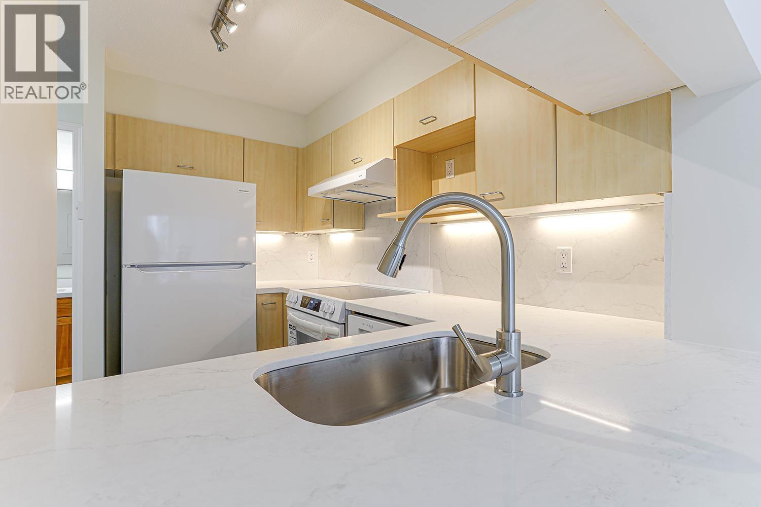 1704 1148 Heffley Crescent, Coquitlam, British Columbia  V3B 8A6 - Photo 11 - R3121248