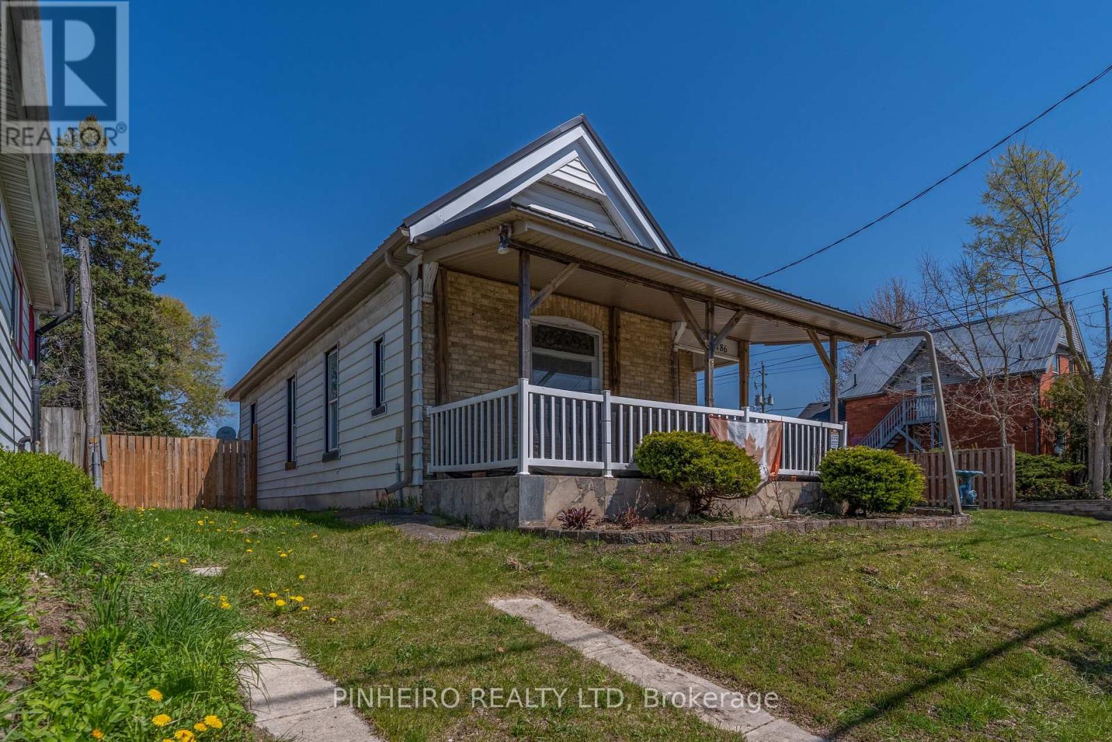 786 Nelson Street, London East, Ontario  N5Z 1K3 - Photo 2 - X13101660