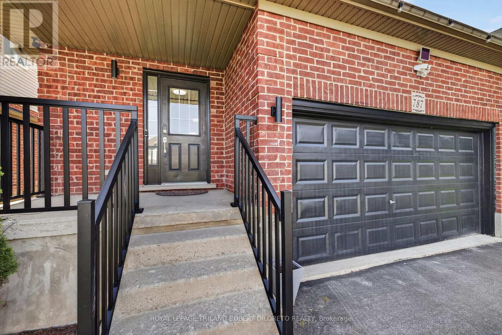 787 Rushbrook Crescent, London South, Ontario  N6K 5B6 - Photo 3 - X13101796