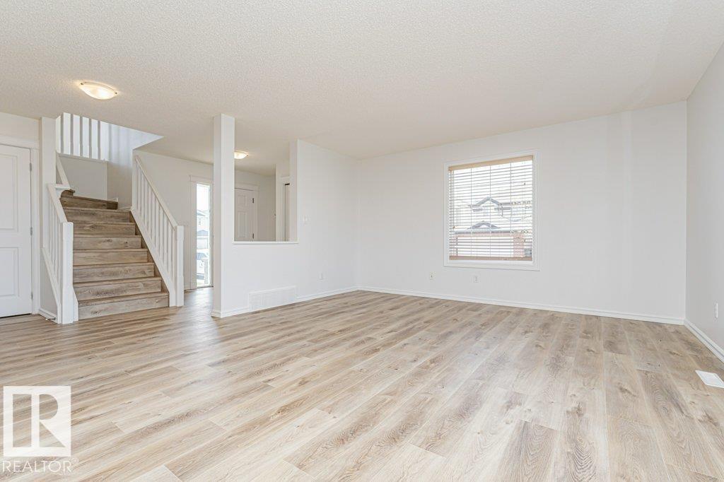 6354 Sandin Wy Nw Nw, Edmonton, Alberta  T6R 0K1 - Photo 5 - E4486511