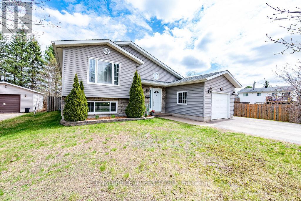 41 Audrey Street, Petawawa, Ontario  K8H 1N5 - Photo 2 - X13101732