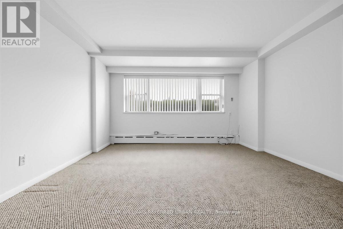 3867 Bathurst Street, Toronto, Ontario  M3H 3N4 - Photo 20 - C13101604