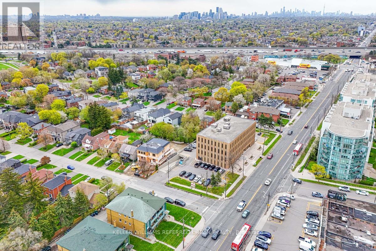 3867 Bathurst Street, Toronto, Ontario  M3H 3N4 - Photo 29 - C13101604