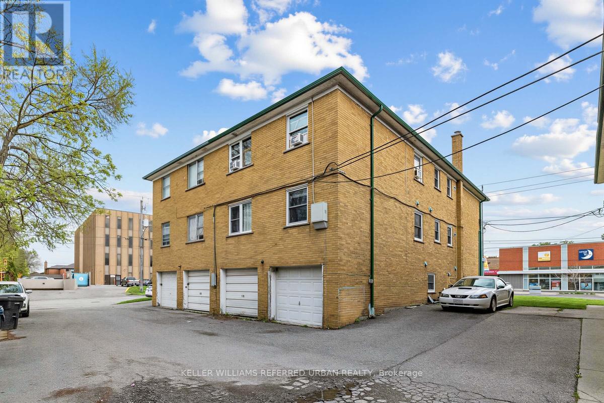 3867 Bathurst Street, Toronto, Ontario  M3H 3N4 - Photo 4 - C13101604