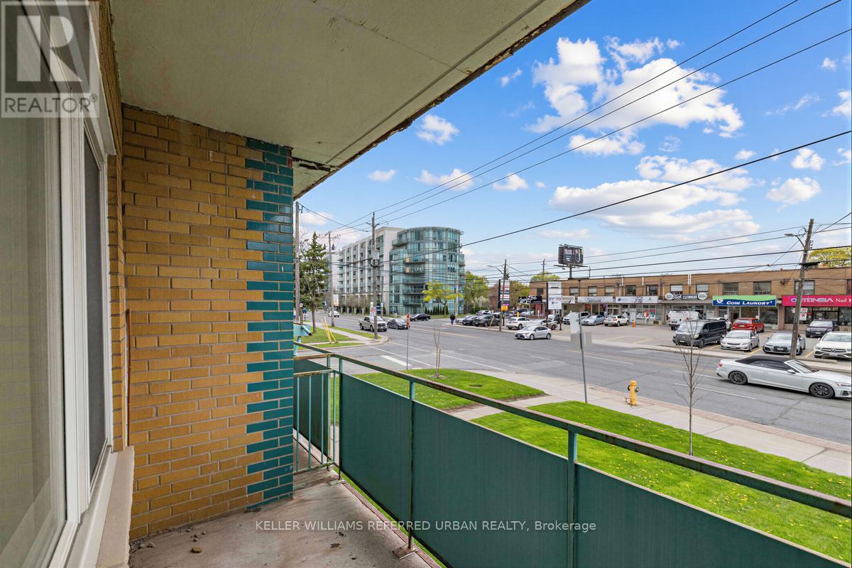 3867 Bathurst Street, Toronto, Ontario  M3H 3N4 - Photo 5 - C13101604