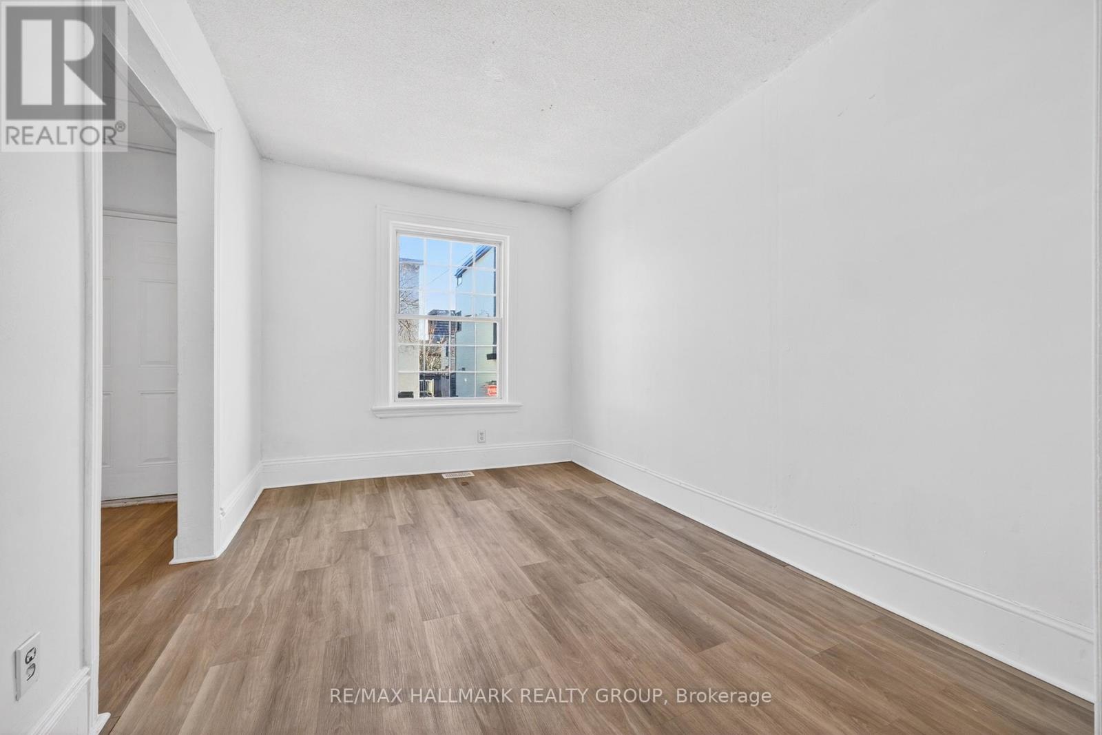 423 Arlington Avenue, Ottawa, Ontario  K1R 6Z7 - Photo 7 - X13101682