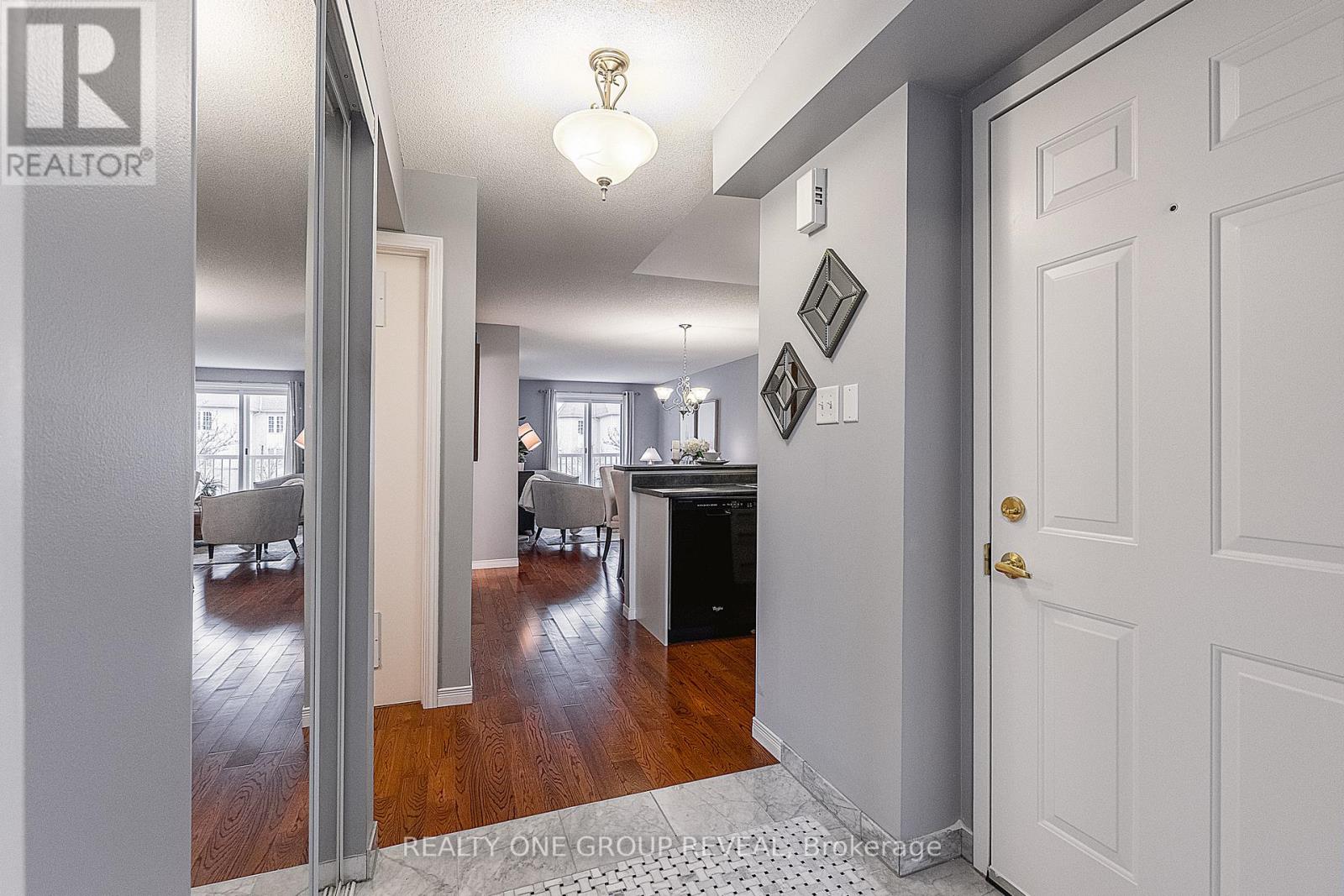2 - 31 Petra Way, Whitby, Ontario  L1R 0A7 - Photo 2 - E13101636