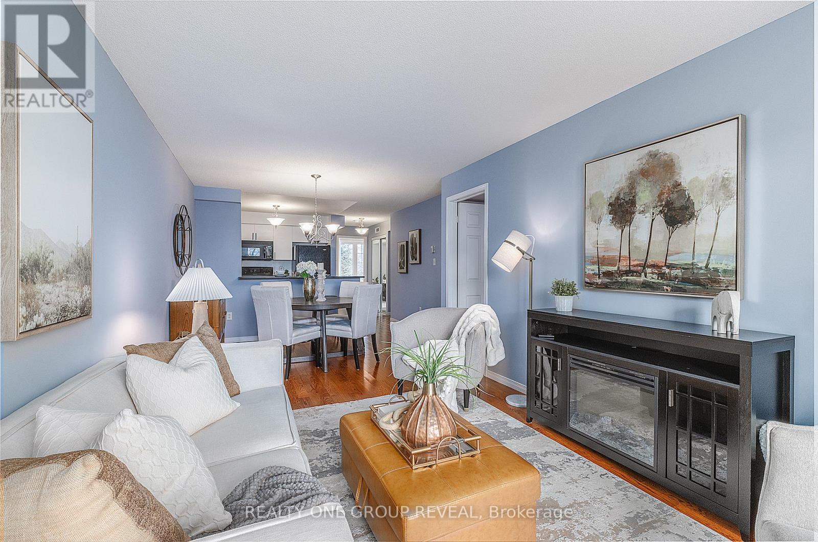 2 - 31 Petra Way, Whitby, Ontario  L1R 0A7 - Photo 3 - E13101636