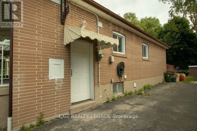 183 Ellington Drive, Toronto, Ontario  M1R 3Y2 - Photo 2 - E13101674